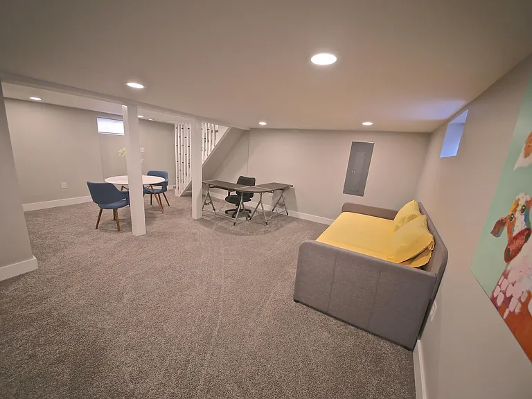 113 E Southern Dr — Photo 12