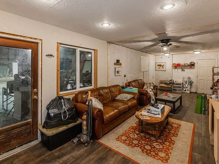 13582 S Highway 170 — Photo 35