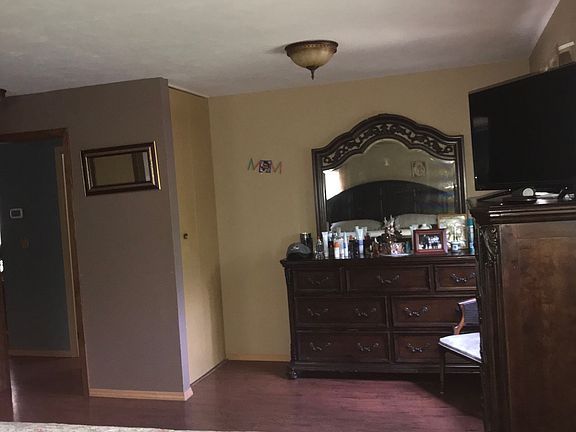 4th image of 1008 Harris Ave