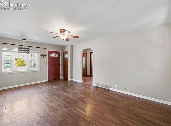 5th image of 920 Grant Ave