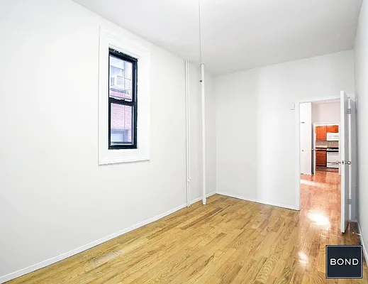 Rented by Bond New York | media 3