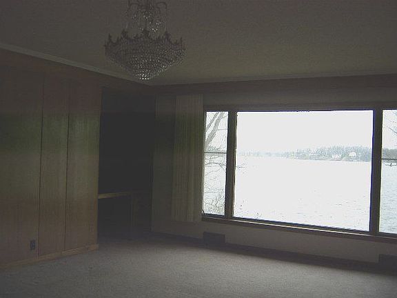 4th image of 256 Lake Hts