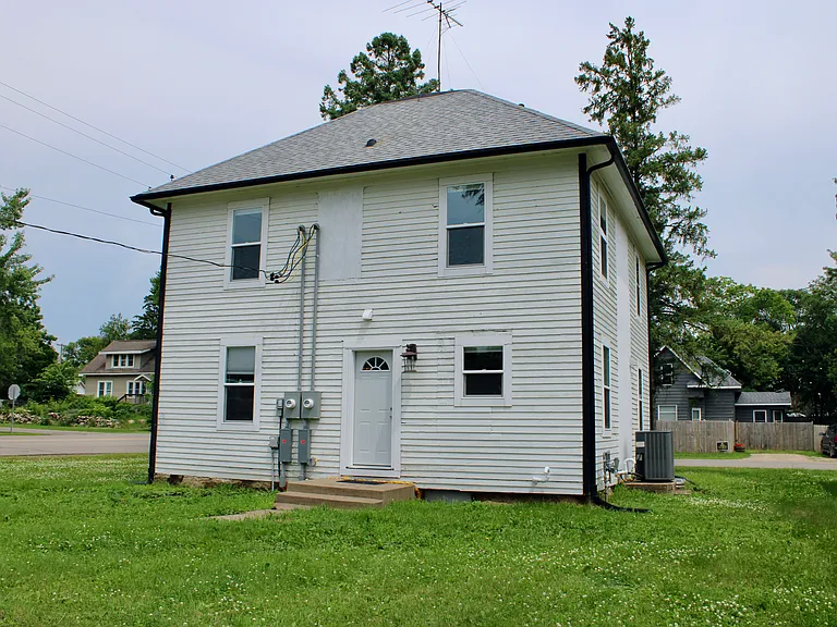 551 Lincoln Ave — Photo 23