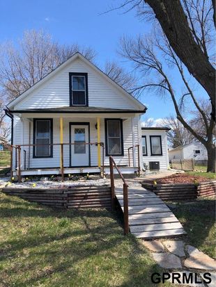 113 N Molley St, Bennington, NE 68007