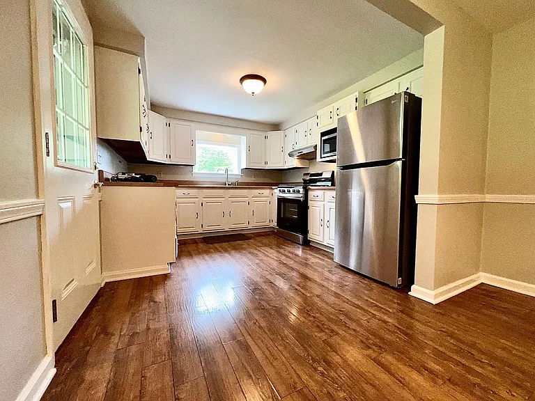 236 Benedick Rd — Photo 9