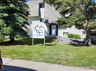 4932 48th St, Rocky Mountain House, AB T4T1R1