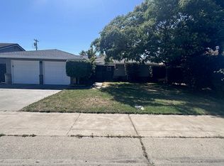 1201 Glenhurst Dr, Lodi, CA 95240