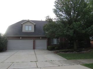 18219 Autumn Ridge Dr, Orland Park, IL 60467