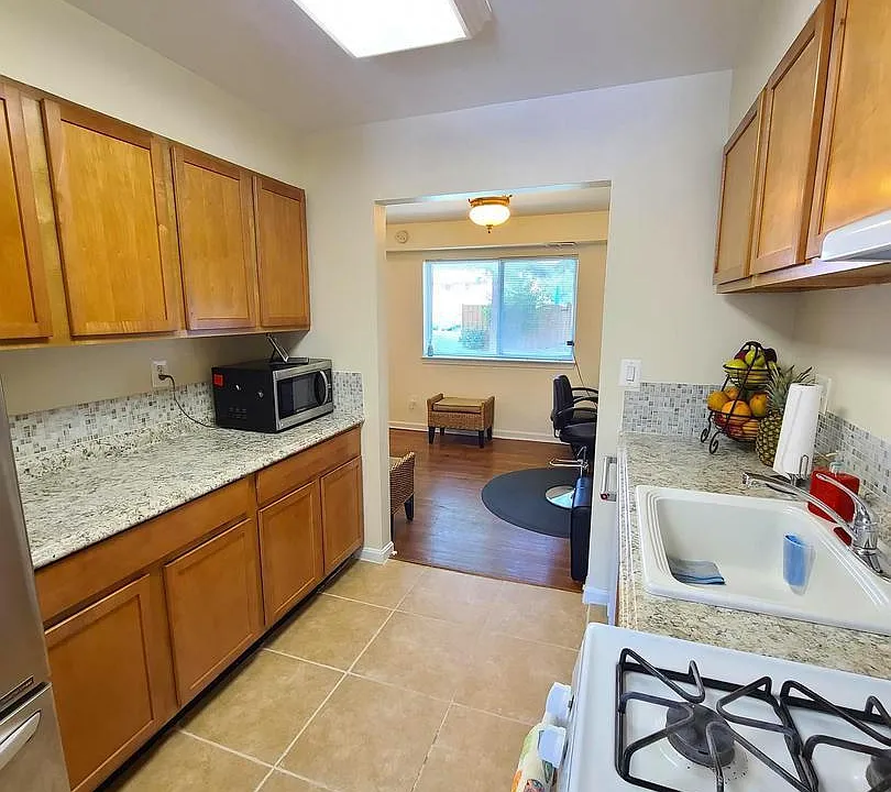 17624 Topfield Dr #14
