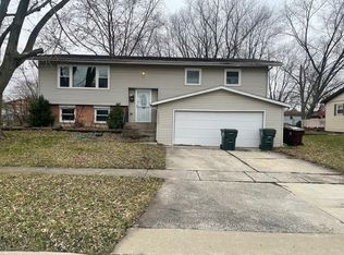 19030 Cedar Ave, Country Club Hills, IL