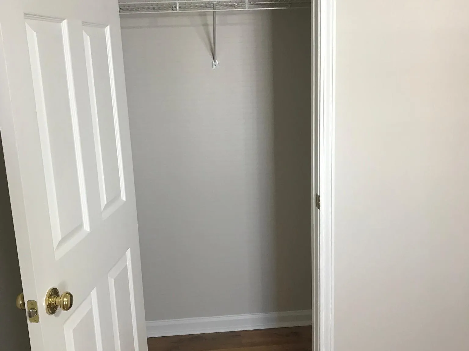 3 bed, 1370 sqft, $2,250 — Photo 2