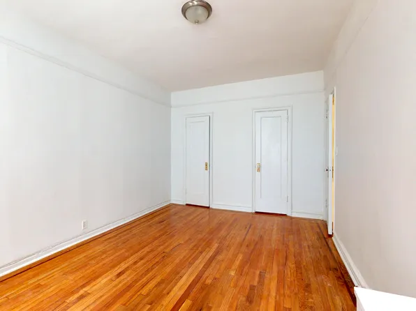 1100 Grandconcourse image 16 of 16