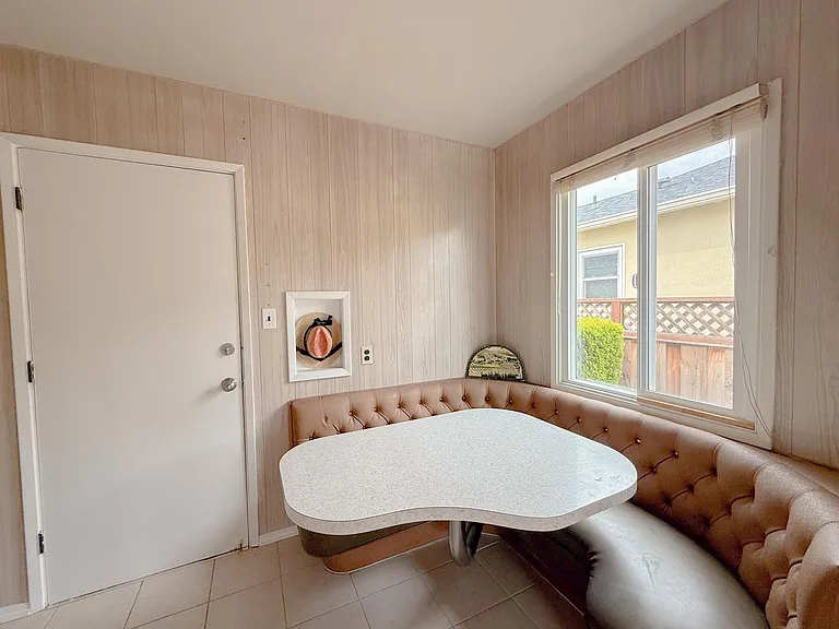 1226 Margery Ave — Photo 8