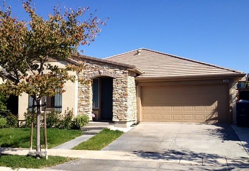 1st image of 340 Goodall Dr