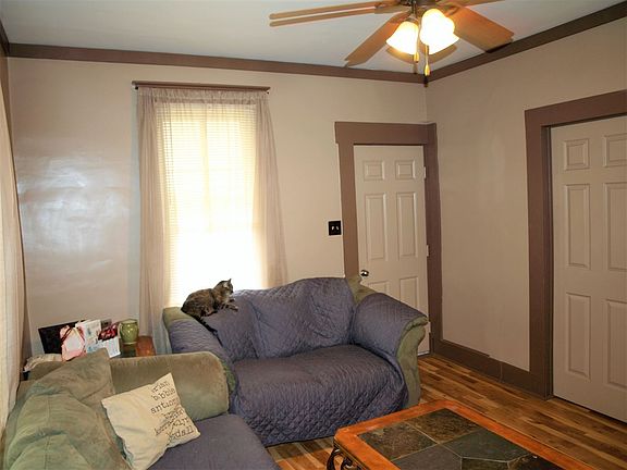 2nd image of 401 N Whitesboro St