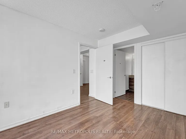 36 Lisgar St #1902W — Photo 10