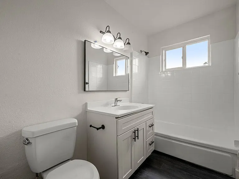 3838 Gibraltar Ave #18 — Photo 16