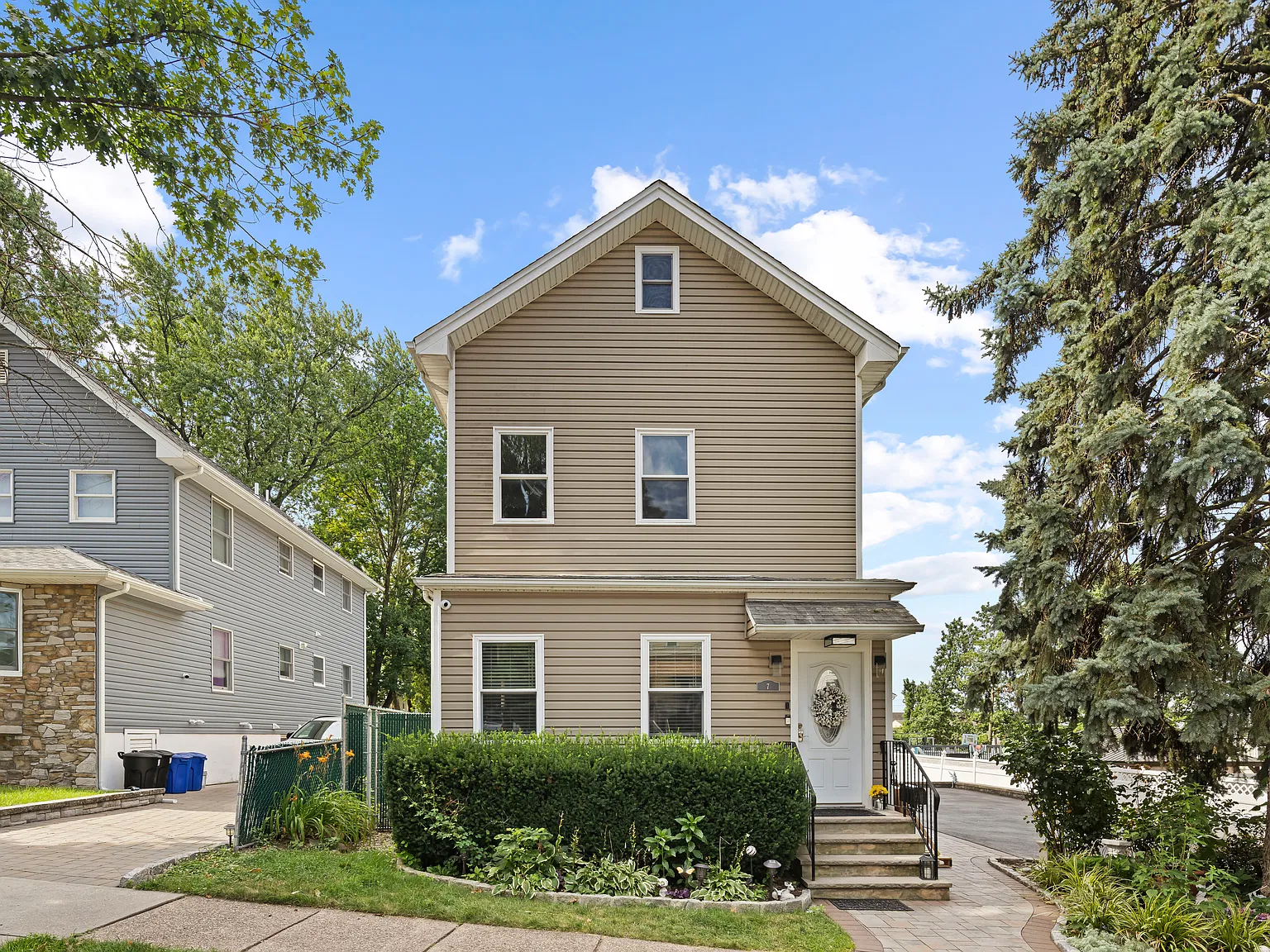 2 bed, 1148 sqft, $2,895 — Photo 1