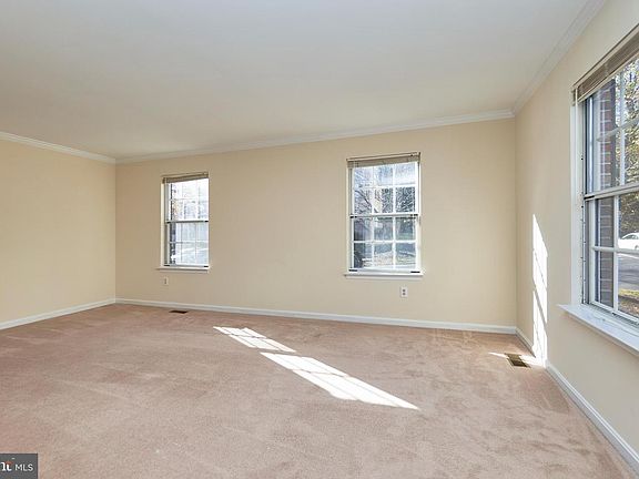 4th image of 9649 Eaton Woods Pl
