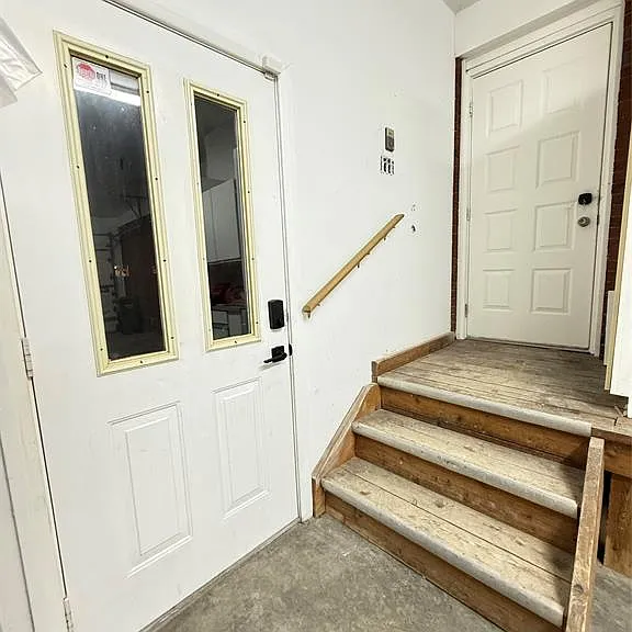 2449 Alexandra Ave — Photo 16