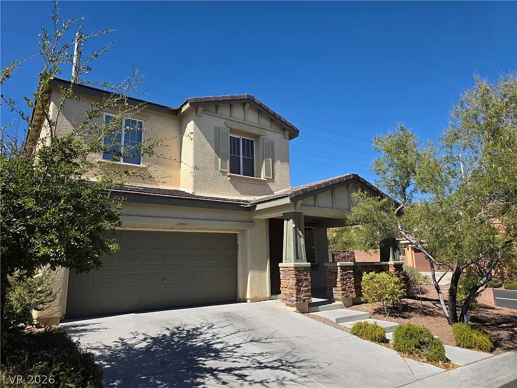 3 bed, 2.5 bath, 2658 sqft, $2,359 — Photo 2