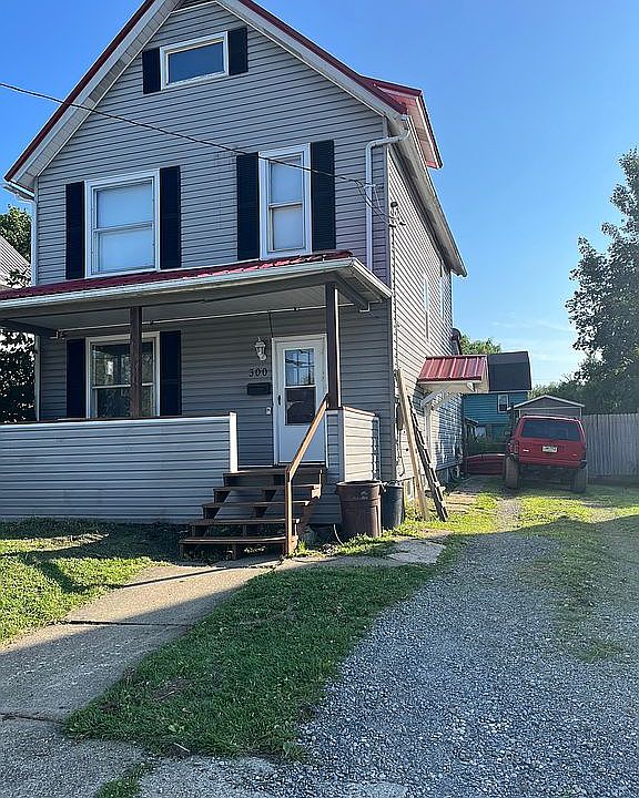 1st image of 300 Ash St