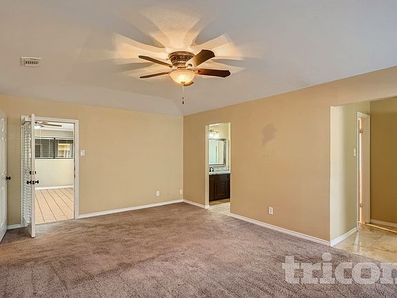 4th image of 2407 Honeysuckle Dr