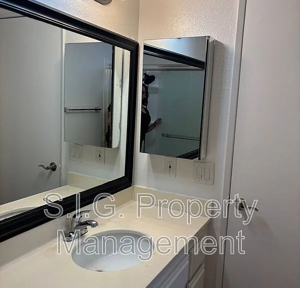 627 Orange Grove Ave #1 — Photo 13