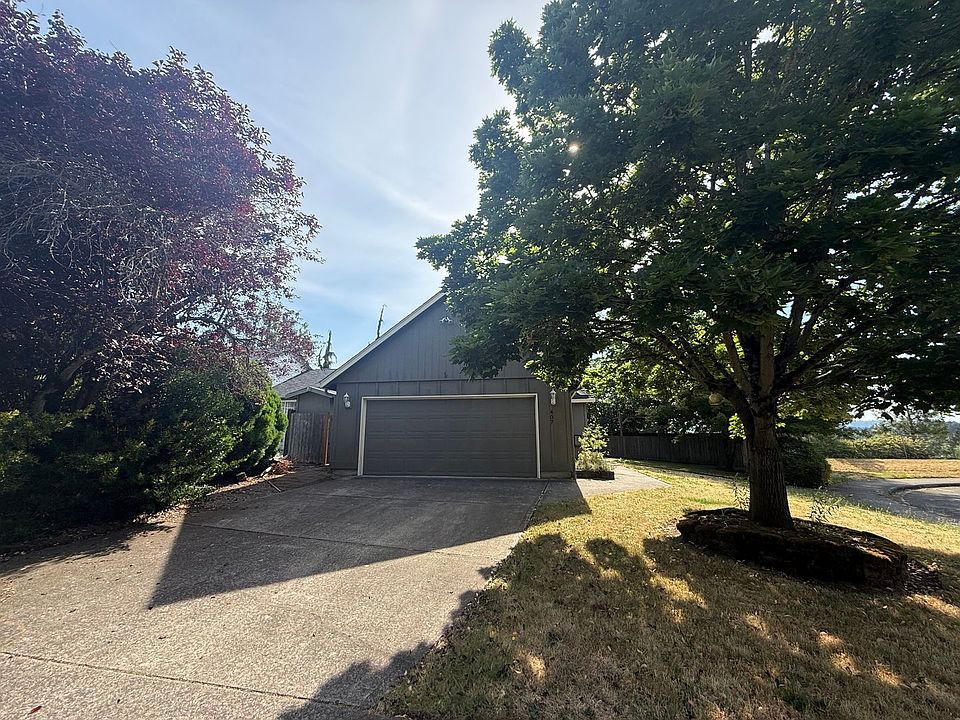 1st image of 407 SE 175th Ave