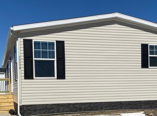 59574 Bart Ln, New Haven, MI 48048