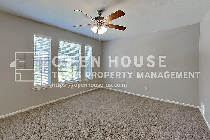 21746 Deep Pines Dr — Photo 16