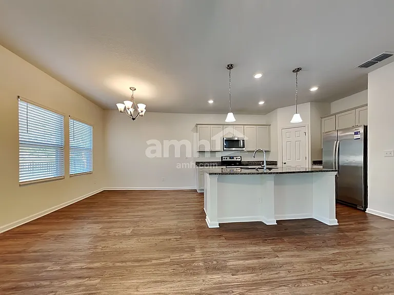 155 E Jayce Way — Photo 5