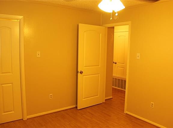 2nd image of 13944 Saylors St