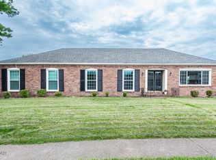 7411 Six Mile Ln, Louisville, KY 40220