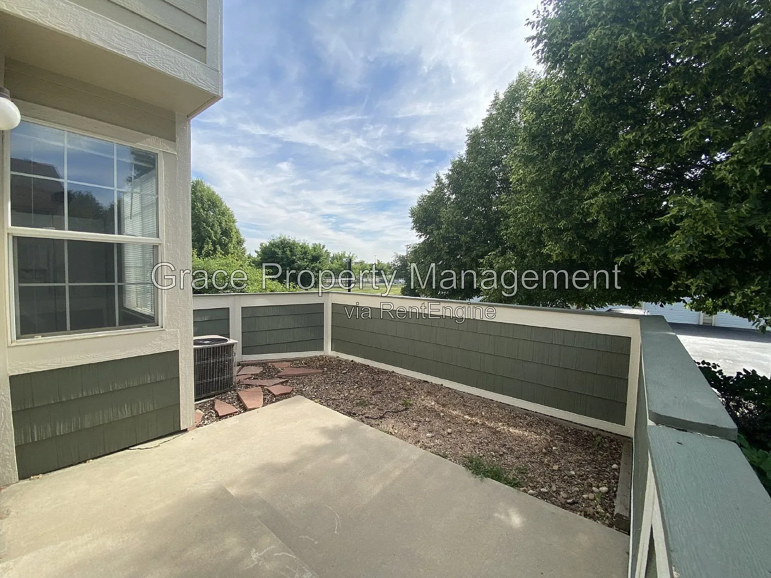 2 bed, 2.5 bath, 1709 sqft, $2,095 — Photo 3