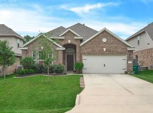 48 Hallmark Dr, Conroe, TX 77304