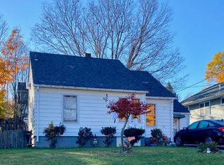 18 Mercer St, Middletown, NY 10940