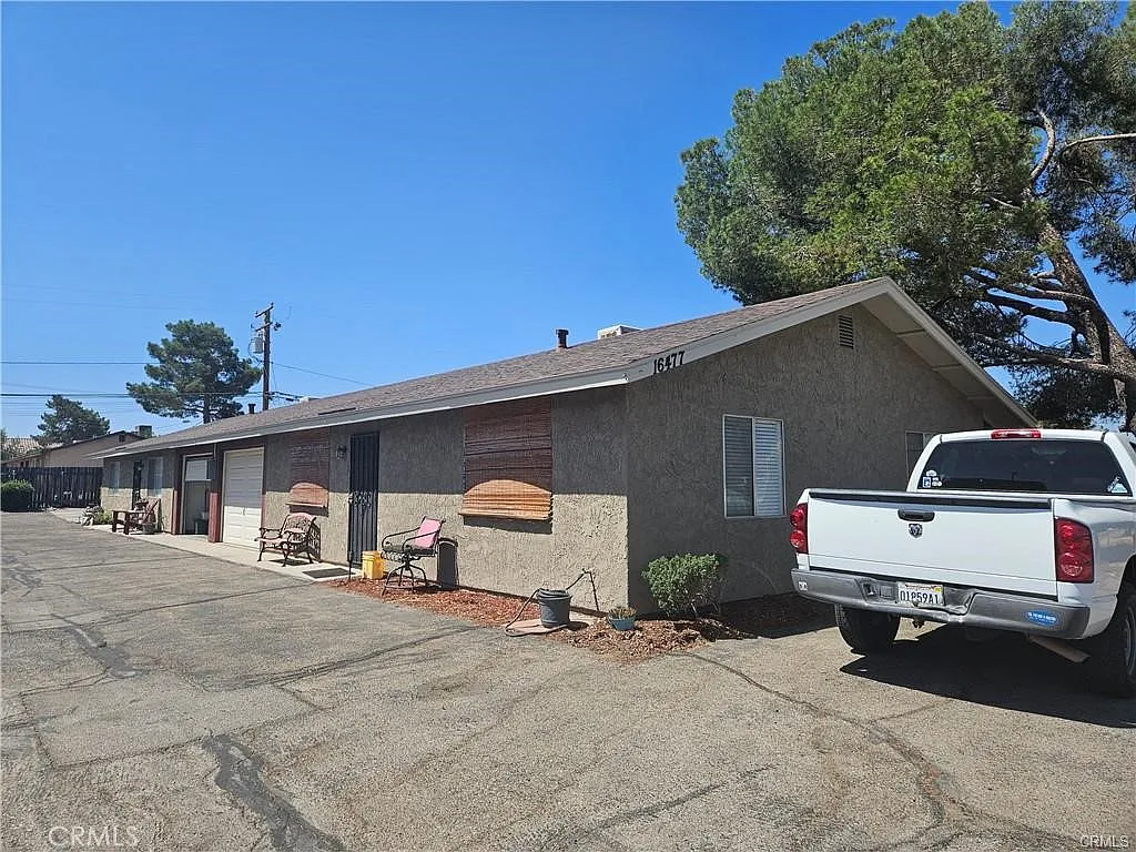 2 bed, 952 sqft, $1,650 — Photo 2