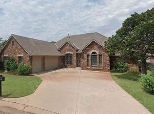 212 Shortgrass Rd, Edmond, OK 73003