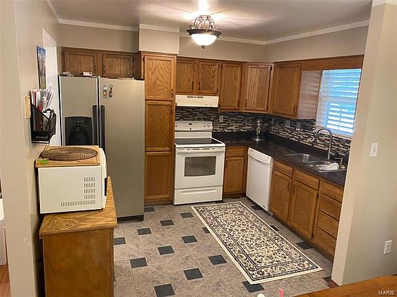 4th image of 4616 Hannover Ave
