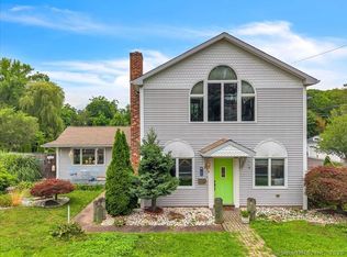 168 Shore Dr, Branford, CT 06405