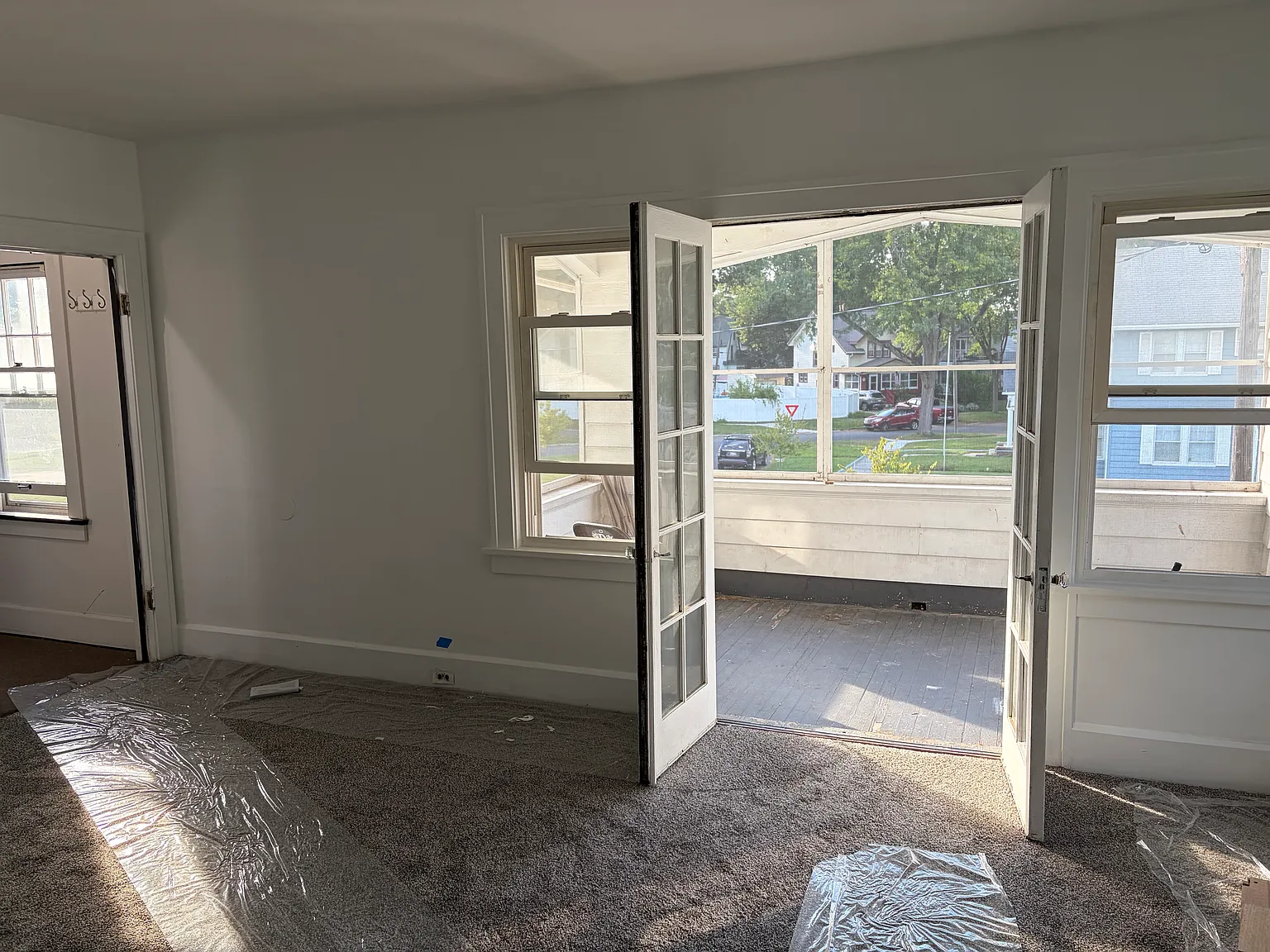 2 bed, 1000 sqft, $900 — Photo 2