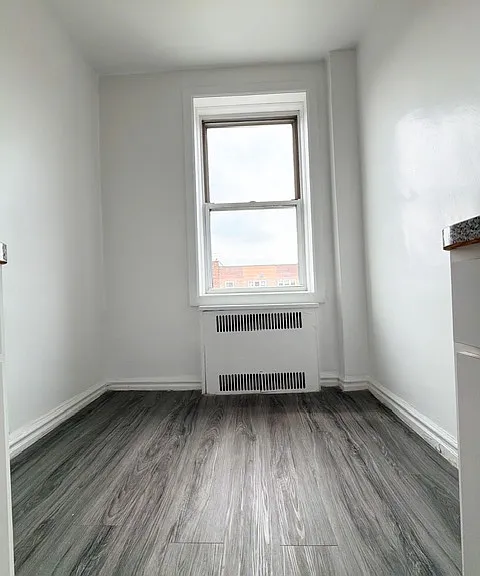 416 E 17th St #6 — Photo 9