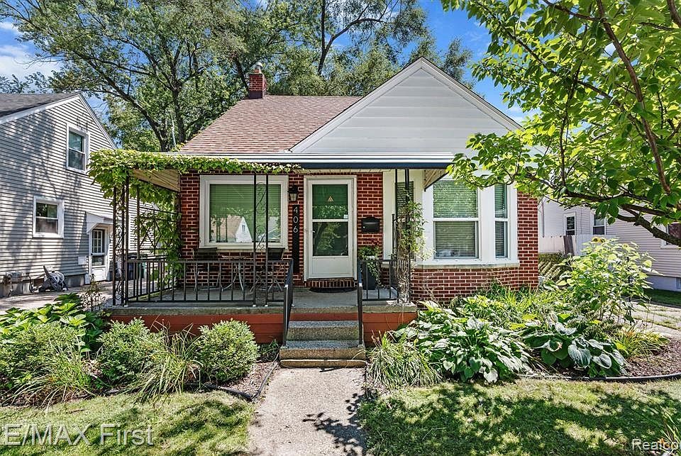 1st image of 406 N Campbell Rd