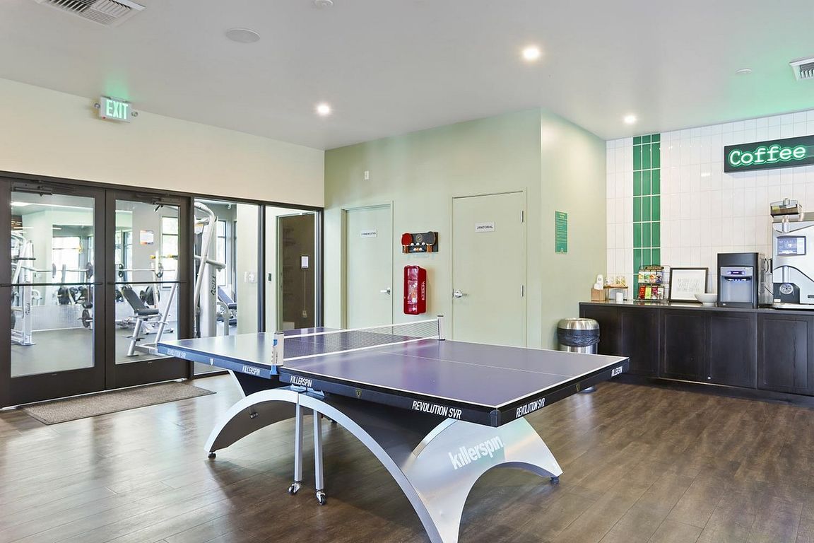 3225 Kinsrow Ave - WEB-19