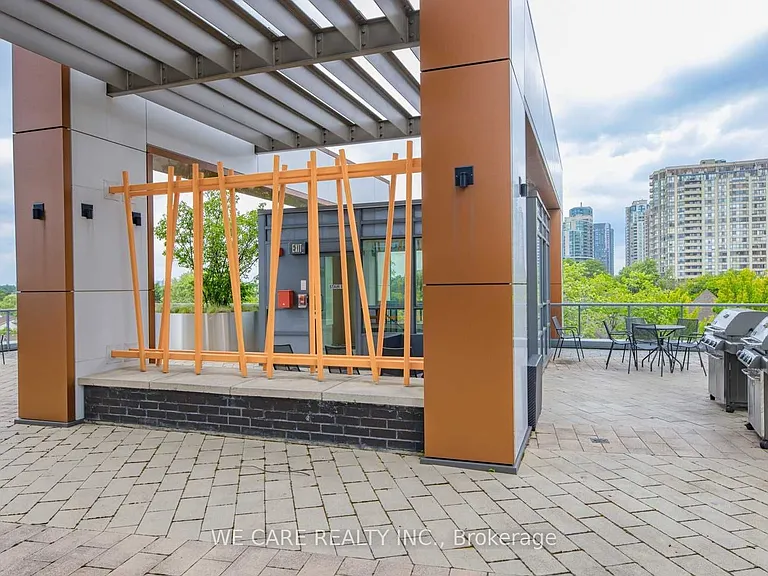 68 Canterbury Pl #311 — Photo 34