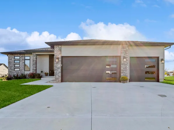 5716 McFarland Ave, Ames, IA 50010