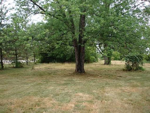 4th image of 5626 Woodville Rd