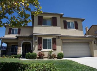 18589 Lakepointe Dr, Riverside, CA 92503