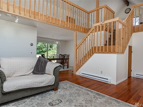 5th image of 4165 Hearth Ct